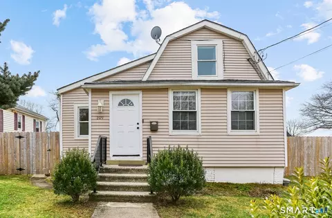 209 Trumbull Ave, Bridgeport, CT 06606