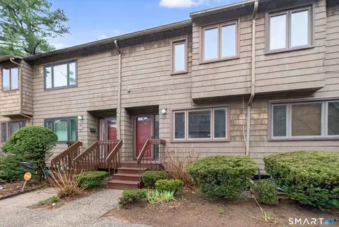 37 Towne House Rd #37, Hamden, CT 06514