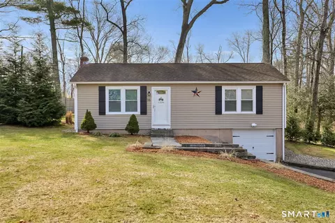 16 Phelps Rd, Marlborough, CT 06447