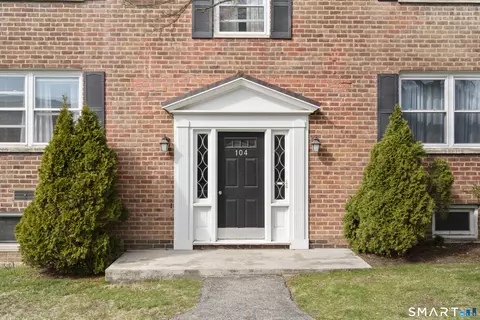104 Strawberry Hill Ave #1, Stamford, CT 06902