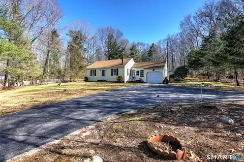 534 Horse Pond Rd, Madison, CT 06443