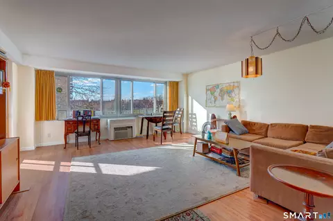 100 York St #5B, New Haven, CT 06511