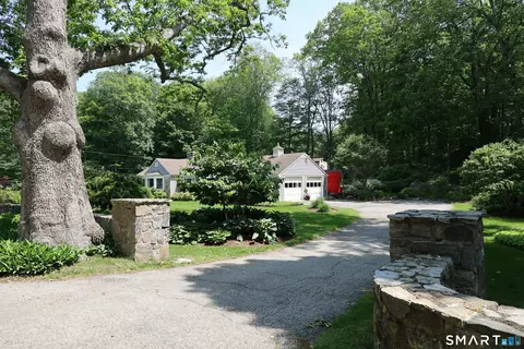 Exterior - 172 Gallows Hill Rd, Redding, CT 06896 photo 14 of 14