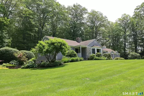Exterior - 172 Gallows Hill Rd, Redding, CT 06896 photo 2 of 14
