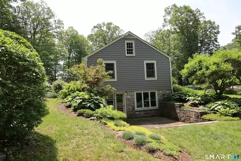 Exterior - 172 Gallows Hill Rd, Redding, CT 06896 photo 4 of 14