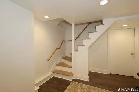 Entry Way - 172 Gallows Hill Rd, Redding, CT 06896 photo 3 of 3