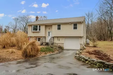 9 Thompson Rd, Franklin, CT 06254