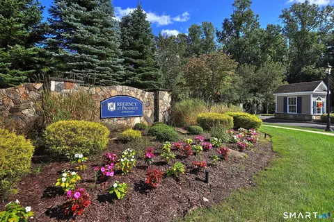 104 Cherry Cir #104, Prospect, CT 06712