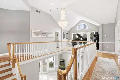 Entry Way - 74 Black Rock Tpke, Redding, CT 06896 photo 3 of 4
