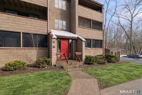 172 Towne House Rd #172, Hamden, CT 06514