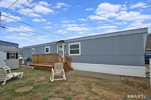 19 Donna St, Beacon Falls, CT 06403