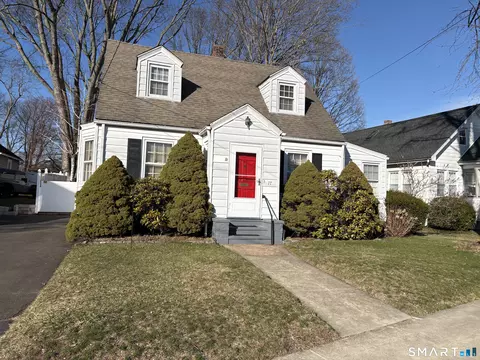 77 Dodge Ave, East Haven, CT 06512