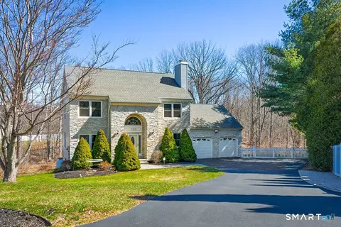 120 Doral Farms Rd, North Branford, CT 06471