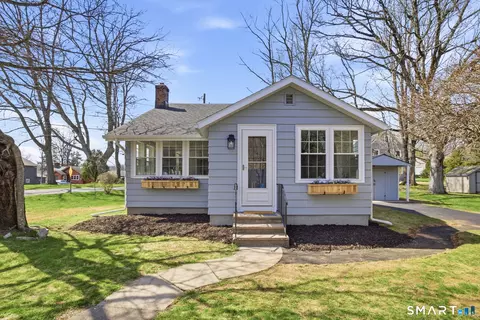 5 Worthington Ln, Berlin, CT 06037