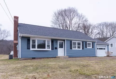24 Caldwell Dr, New Milford, CT 06776