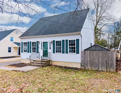25 Woodlawn Ave, Enfield, CT 06082