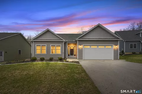 11 Kaatskill Ln, Niantic, CT 06357