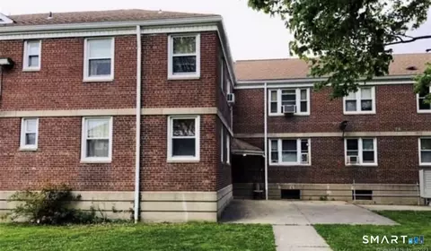37 Canaan Ct #22, Stratford, CT 06614
