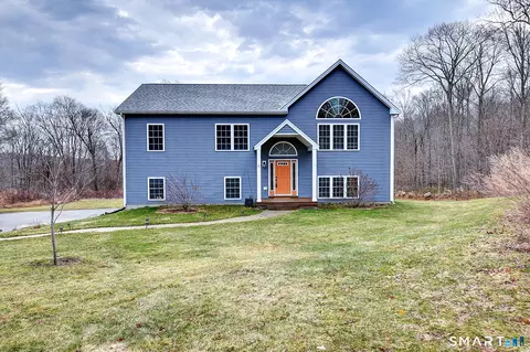 5 Rebecca Ct, Oakdale, CT 06370