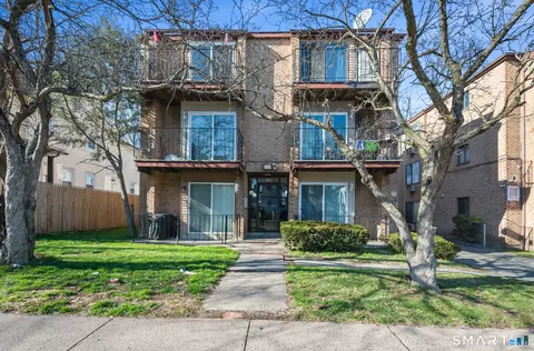 112 Bond St #3E, Hartford, CT 06114