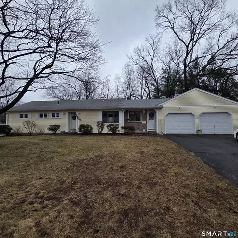 24 Coolidge St, Windsor Locks, CT 06096