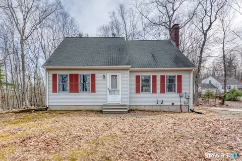 11 Mountain Laurel Ln, Chaplin, CT 06235