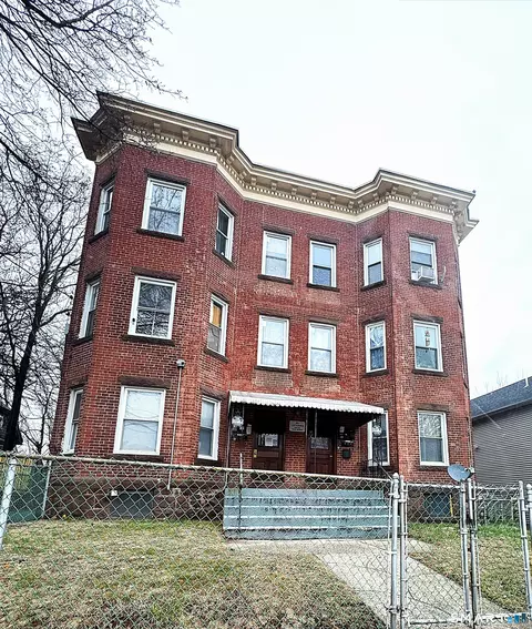 186 Benton St, Hartford, CT 06114