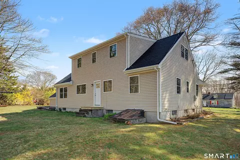 Exterior - 331 Colonel Ledyard Hwy, Ledyard, CT 06339 photo 4 of 5