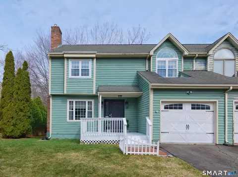 49 Mark Dr #49, Plantsville, CT 06479