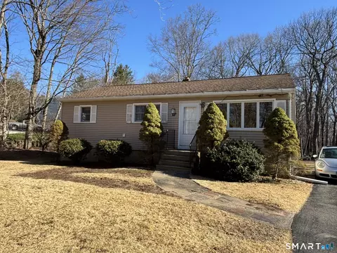 26 Spruce Dr, Prospect, CT 06712