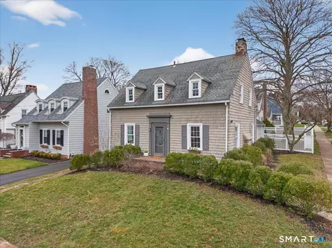 101 Bedford Ave, Hamden, CT 06517