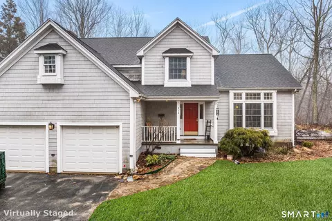 319 Laurelwood Dr, Salem, CT 06420