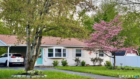 Exterior - 32 Jackson Rd, Enfield, CT 06082 photo 3 of 12
