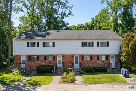 107 Woodland Dr #B, Uncasville, CT 06382