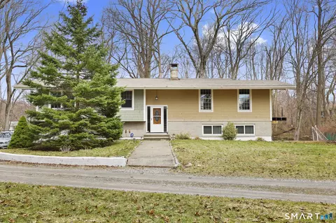 36 North St, Trumbull, CT 06611