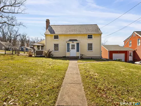 39 Lincoln Ave, Wallingford, CT 06492