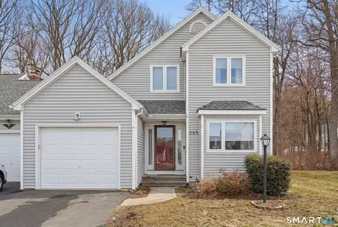 353 Green Rock Rock #353, Shelton, CT 06484