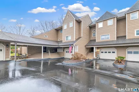 5 Meeting House Ln #5, Shelton, CT 06484