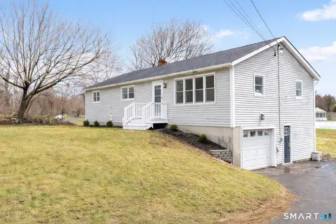1095 Durham Rd, Wallingford, CT 06492