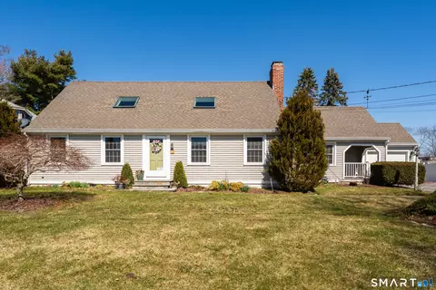22 Indian Dr, Clinton, CT 06413
