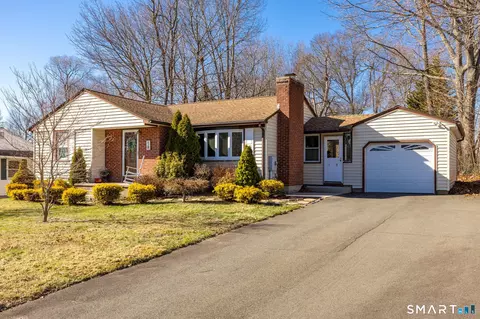 18 Debra Ln, Bristol, CT 06010