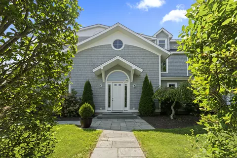 Exterior - 64 Webster Point Rd, Madison, CT 06443 photo 2 of 3