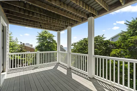 Exterior - 64 Webster Point Rd, Madison, CT 06443 photo 3 of 3