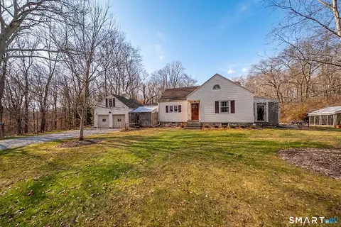 405 Pond Meadow Rd, Westbrook, CT 06498