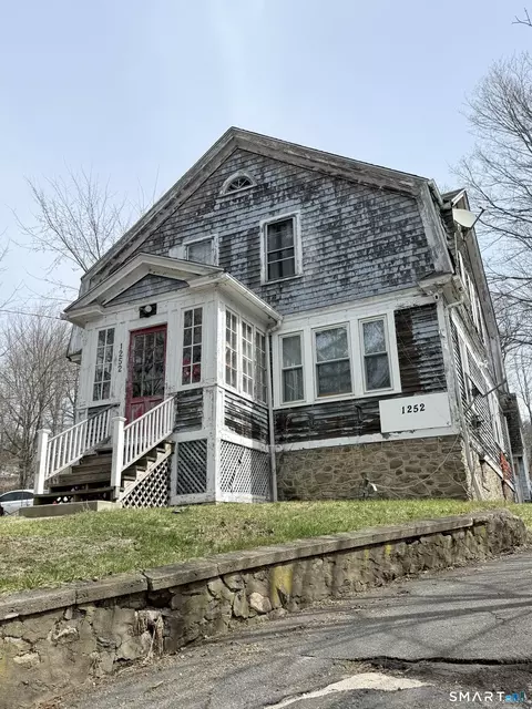 1252 Straits Tpke, Middlebury, CT 06762