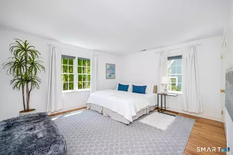 Bedroom - 4 Seagate Rd, Darien, CT 06820 photo 2 of 6