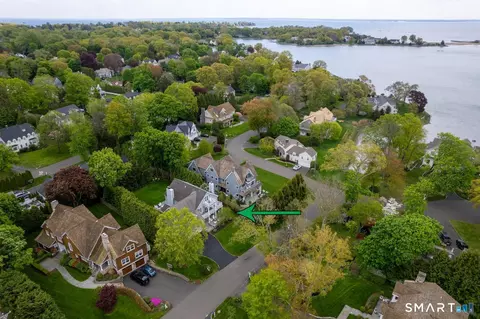 View/Area - 4 Seagate Rd, Darien, CT 06820 photo 2 of 3