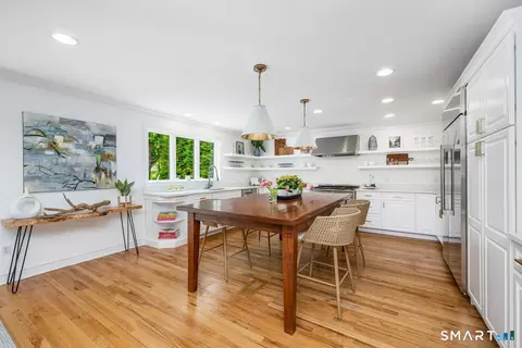 Kitchen - 4 Seagate Rd, Darien, CT 06820 photo 1 of 4