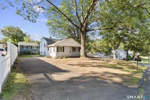73 Lanouette St Ext, Meriden, CT 06451