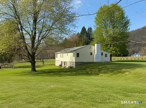 130 Paper Mill Rd, New Milford, CT 06776